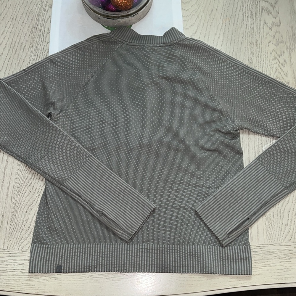 Lululemon Half Zip Jacket - Picture 2 of 4